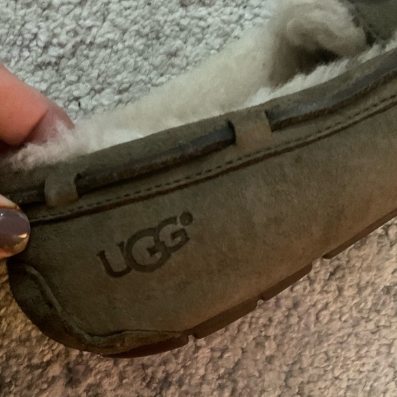SNOWDAYSALE UGG Dakota Water Resistant Moccasin Slipper-Espresso, brown. Size7 - Picture 13 of 15